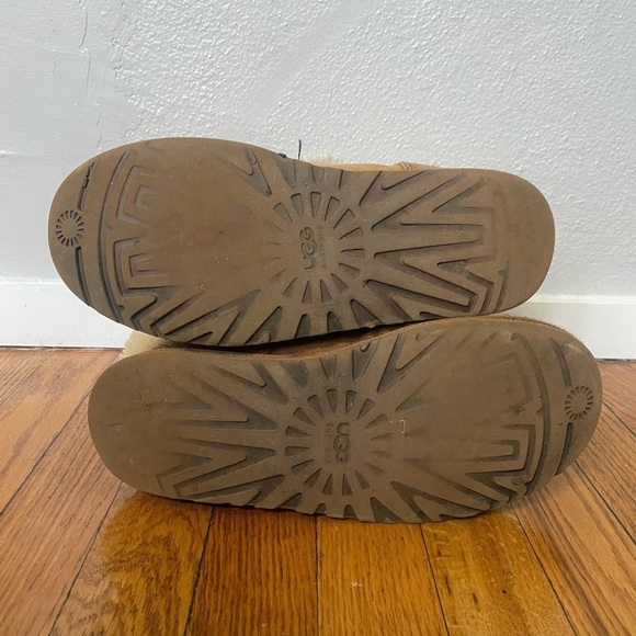 UGG Short Fold Over Suede Chestnut Boots Women’s W9 - Picture 6 of 8